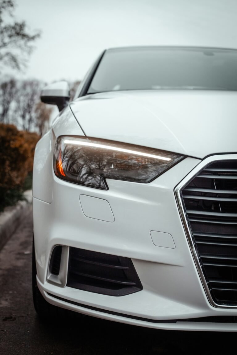 Executive airport transfers in Cape Town by MLT